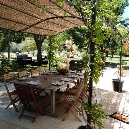 Le Mas Du Lac Saint-Rémy-de-Provence Εξωτερικό φωτογραφία