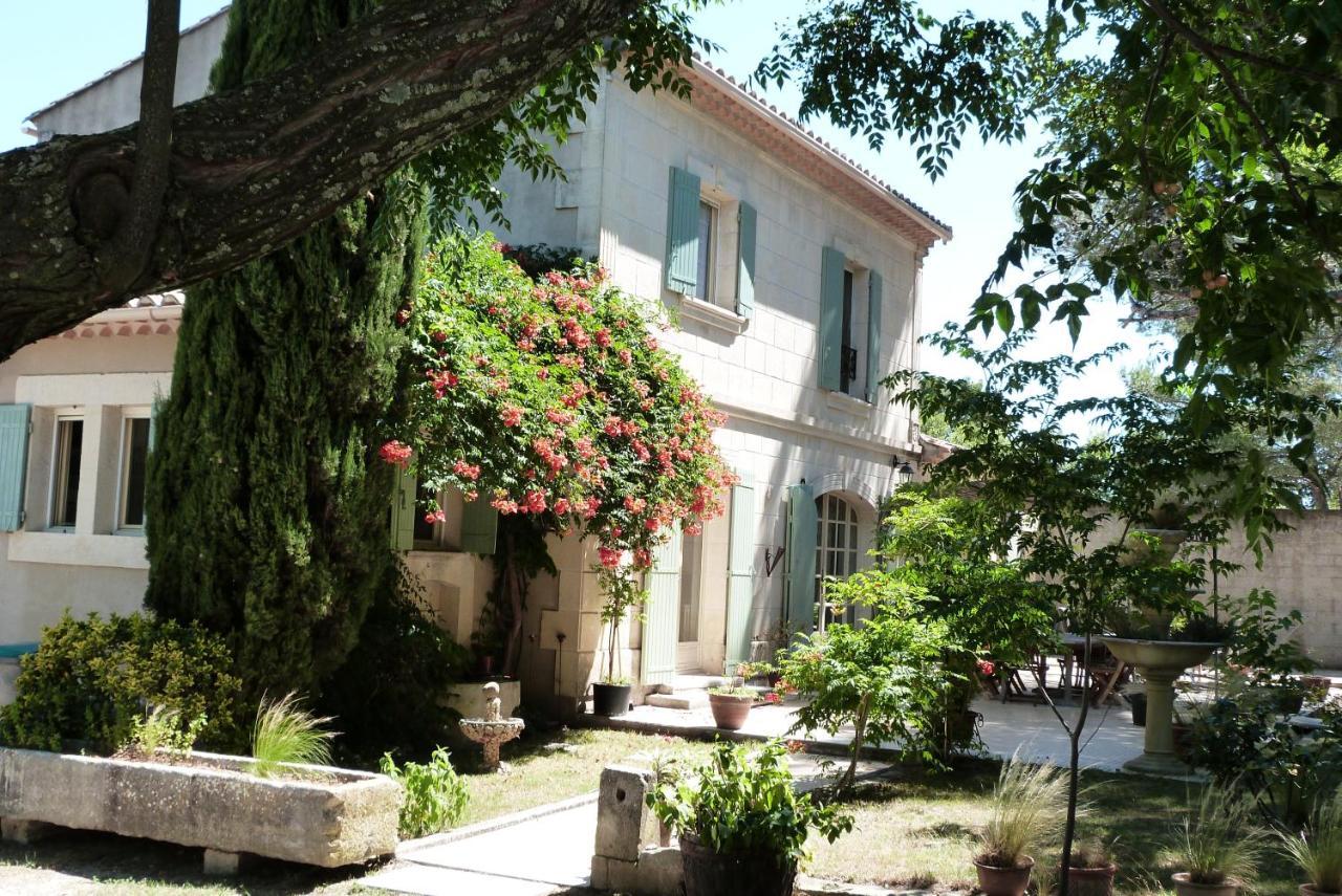 Le Mas Du Lac Saint-Rémy-de-Provence Εξωτερικό φωτογραφία
