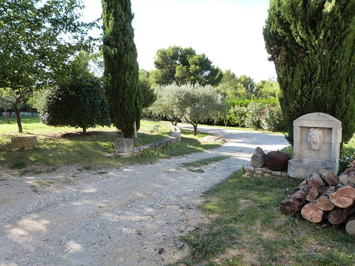 Le Mas Du Lac Saint-Rémy-de-Provence Εξωτερικό φωτογραφία